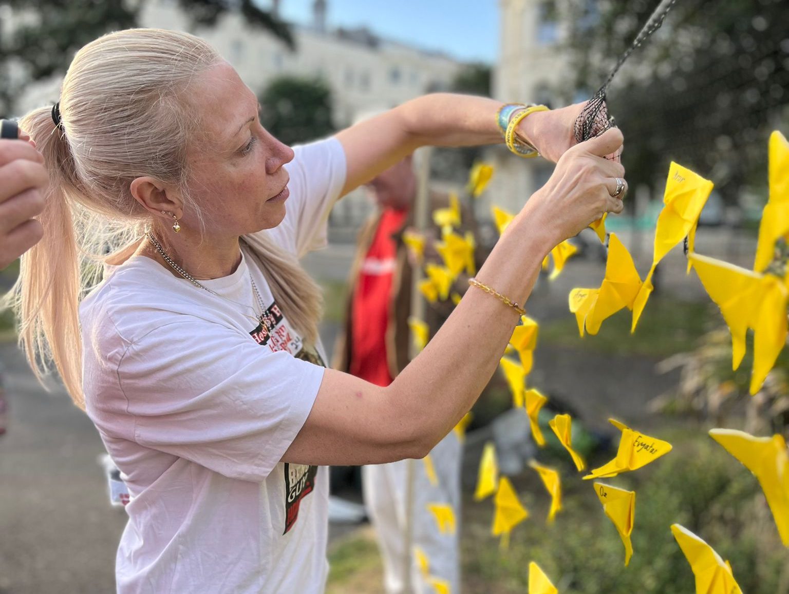 7 OTTOBRE – Farfalle a Brighton per gli ostaggi