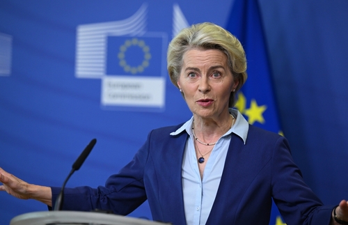 UE – Von der Leyen annuncia sanzioni, scontro con Gerusalemme