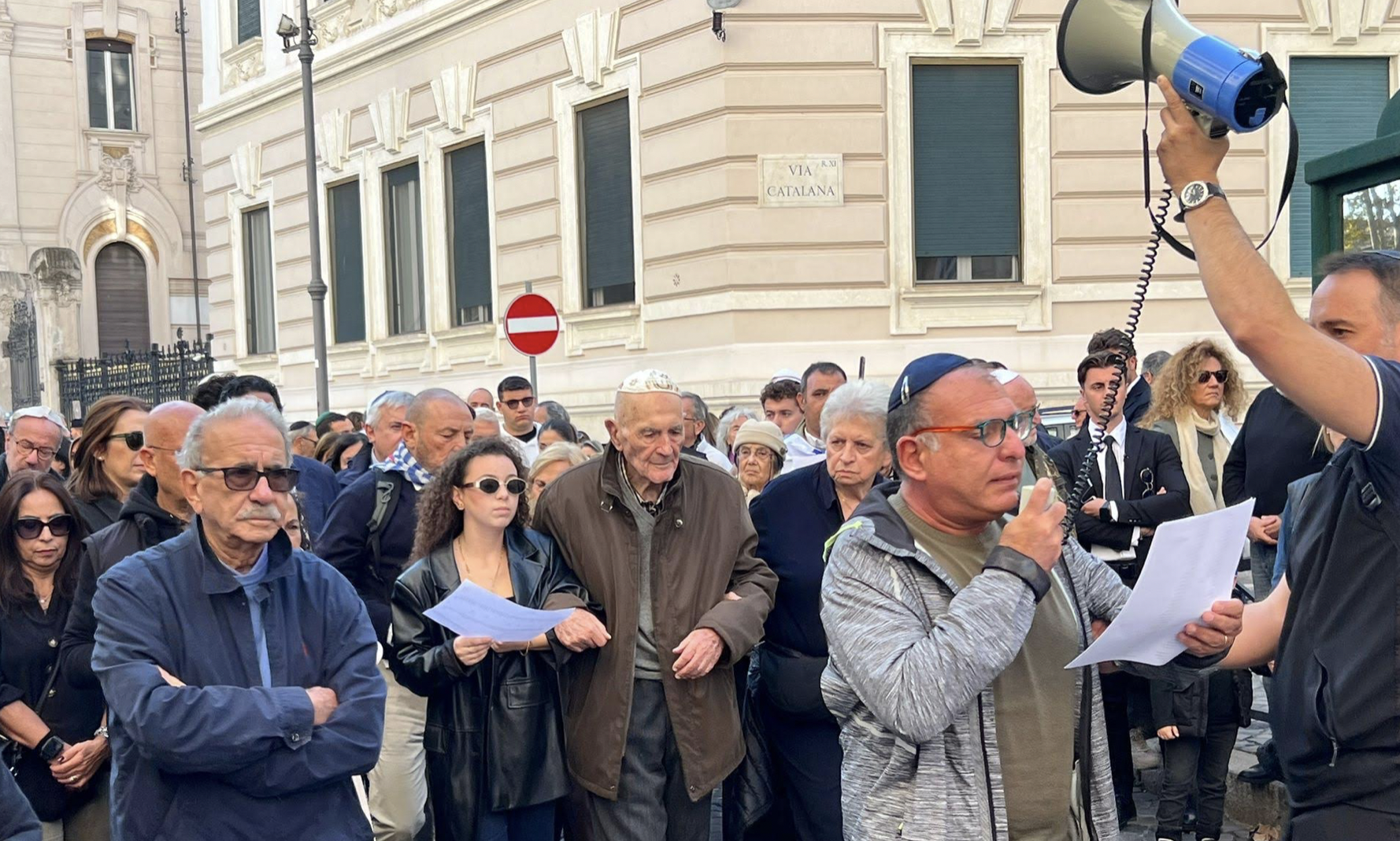 ROME – October 16, 1943, the Jewish community and the mayor commemorate the Nazi roundup