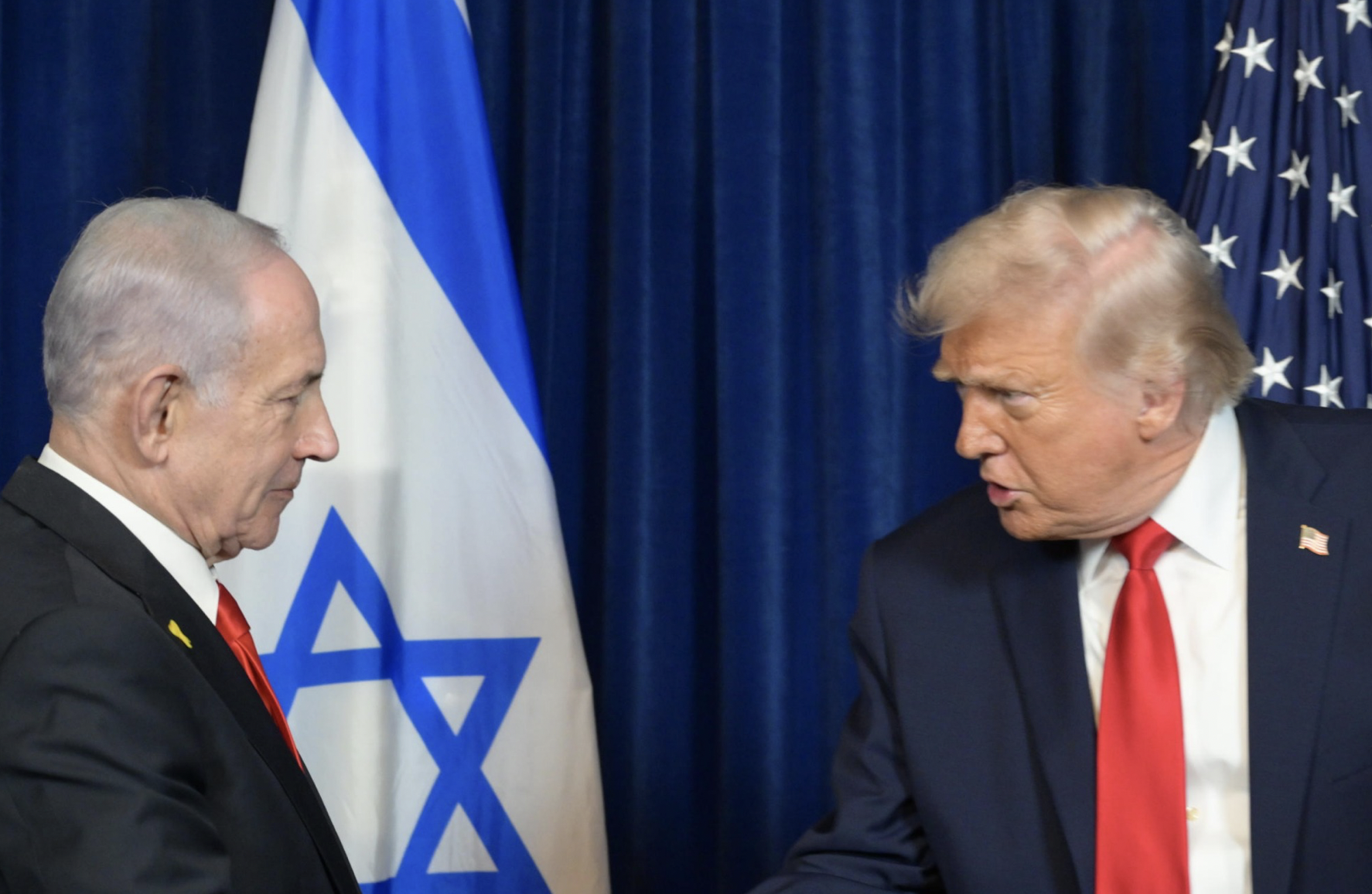 USA – Dopo l’incontro con Bibi, Trump torna ad avvertire Teheran