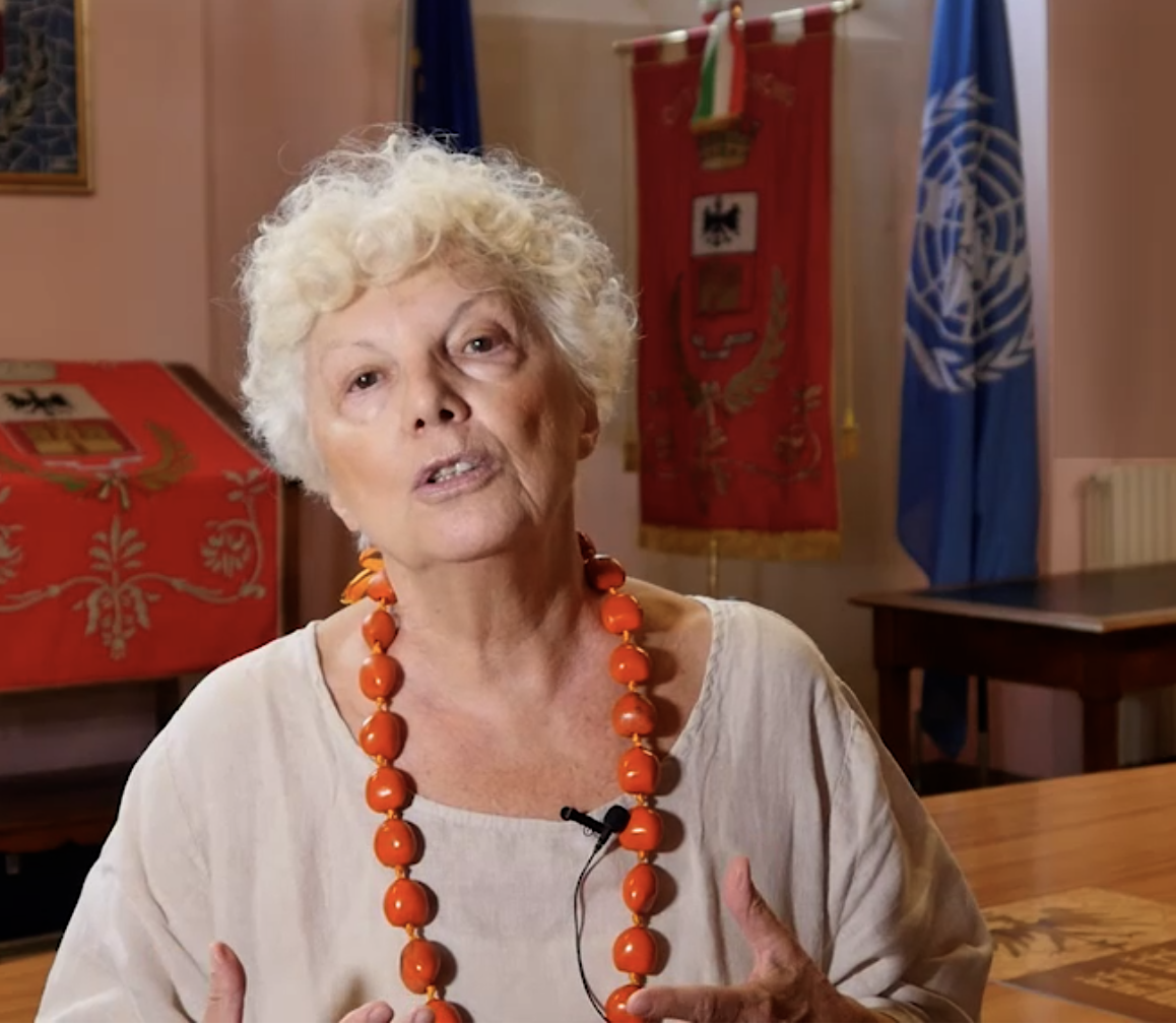 DIALOGO – Paola Cavallari: Mai dimenticare la violenza sulle donne