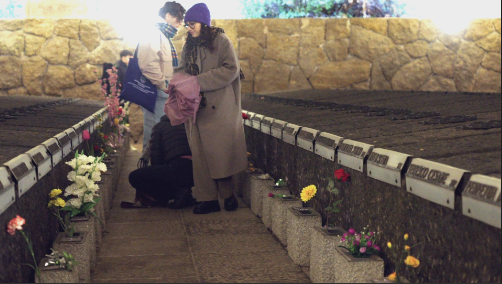 SORGENTE DI VITA – Pregiudizio in crescita, itinerari di memoria, Chanukkah in arrivo, nuove pagine da sfogliare