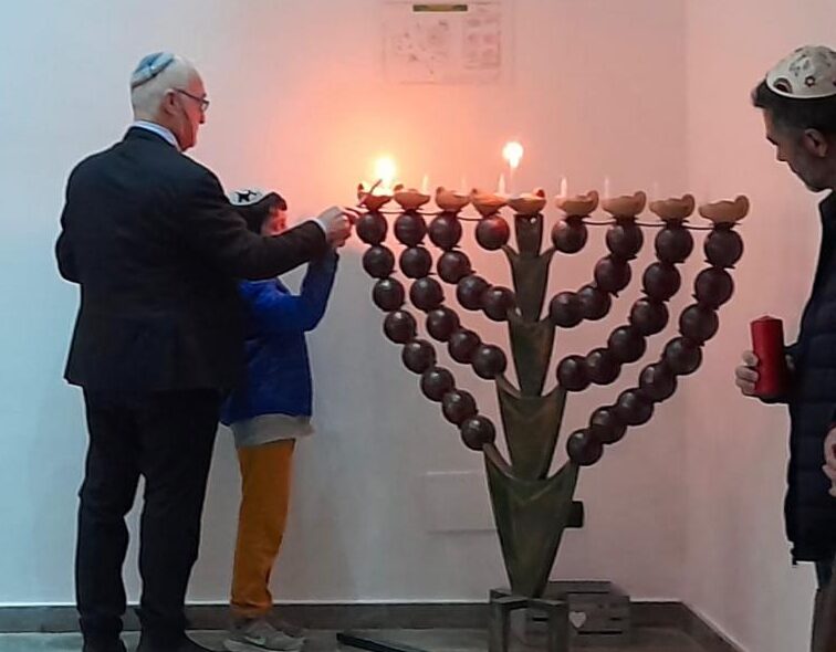CALABRIA – Le luci della festa tornano a illuminare Bova Marina