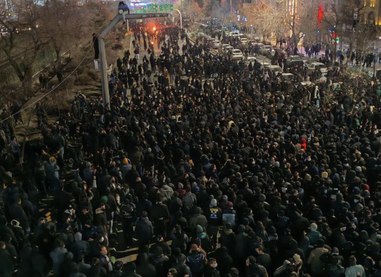 IRAN – Israele prepara le difese, solidarietà Ucei ai manifestanti