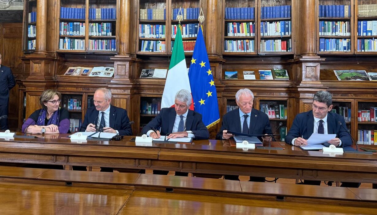 SPORT – Dal campo agli spalti, tutti contro l’antisemitismo