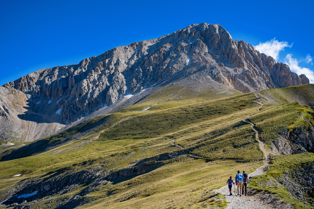 Abruzzo Region’s President to Italian Alpine Club: “Don’t Use Gran Sasso Mountain to Divide”