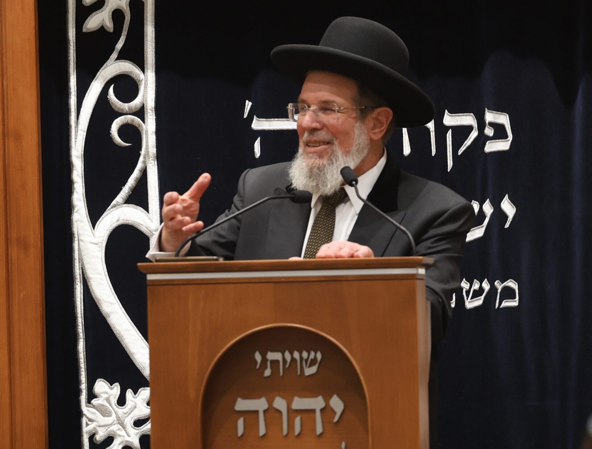 BELGIO – Tre mohel incriminati, la difesa del rabbino capo israeliano Ber
