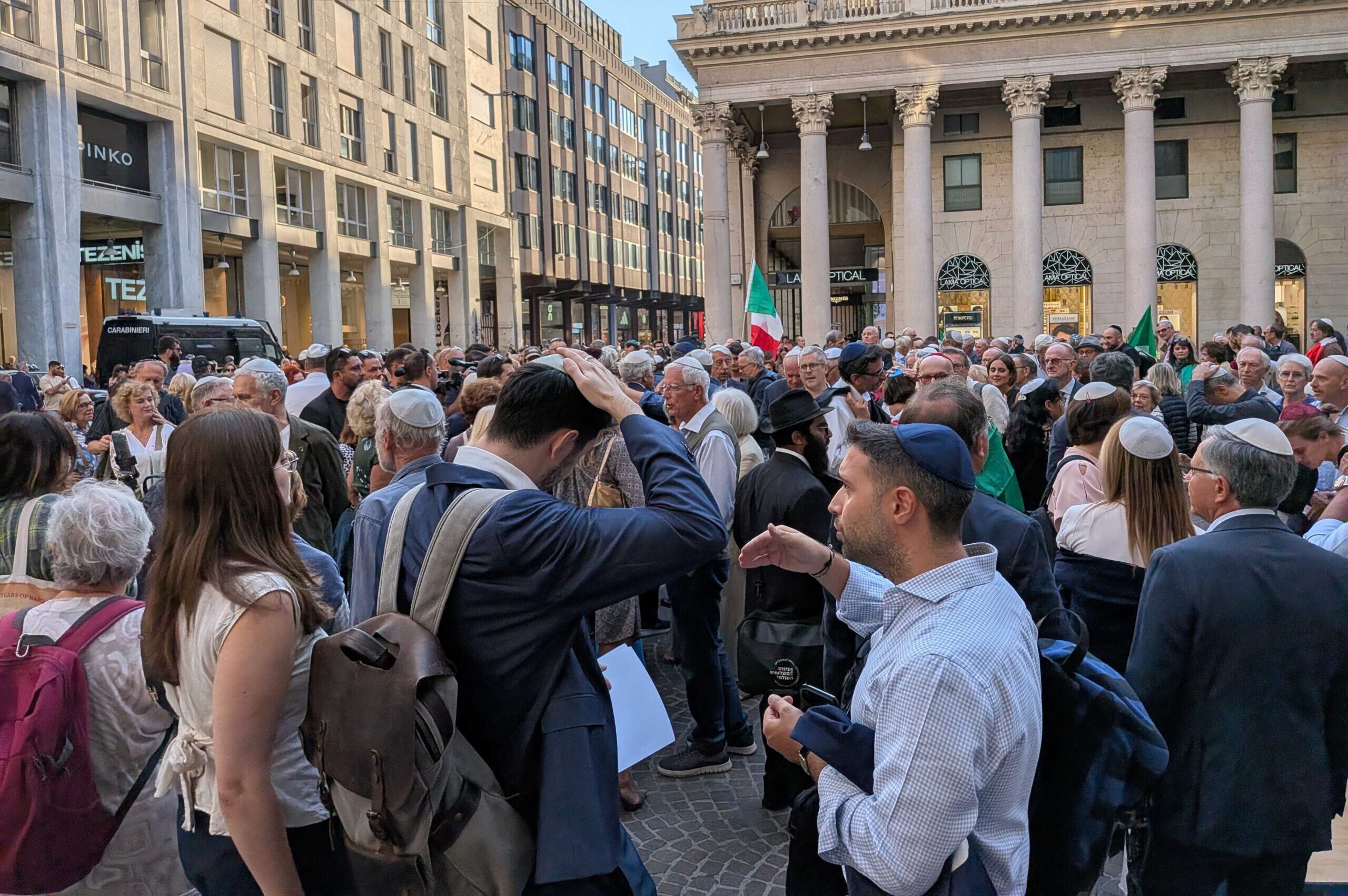 Una kippah contro l’antisemitismo: «Non ci nasconderemo»